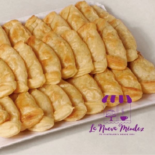 Empanadita Cocktail Queso de Hoja