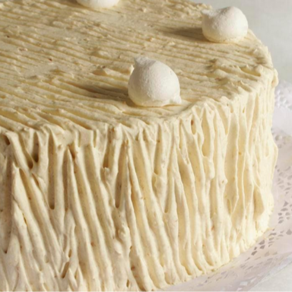 Torta Merengue Lúcuma