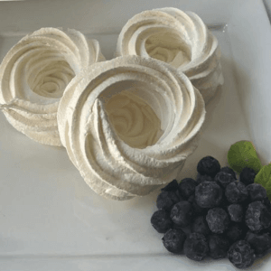 Niditos de merengue